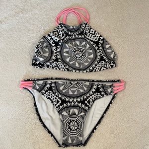 xhiliration Swim Suit / Bikini - Lg/D/DD